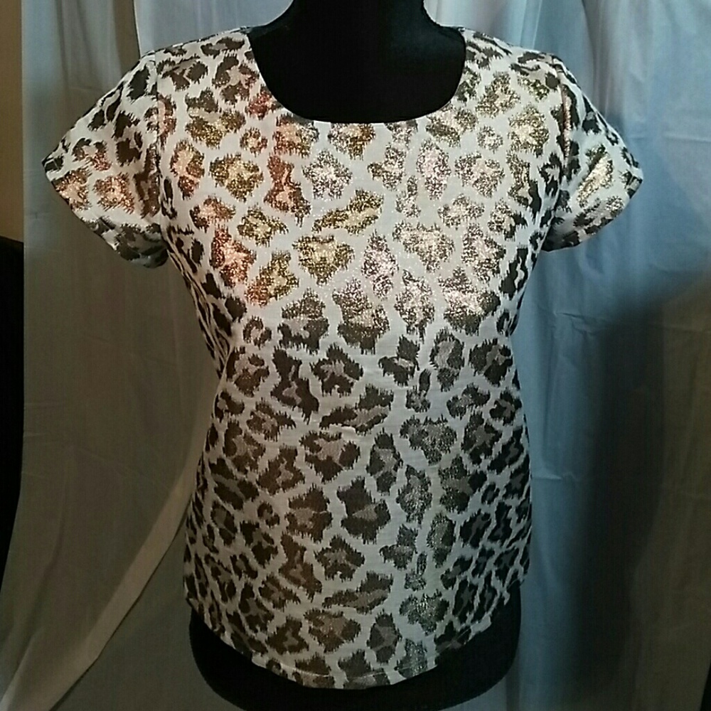 Leopard print (sparkling) blouse; short sleeve😍